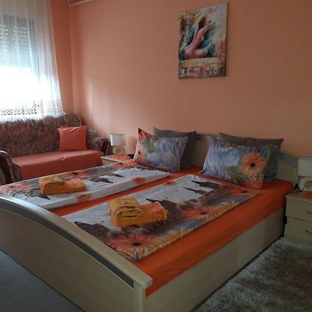 Nela Apartmani Ni Exteriér fotografie