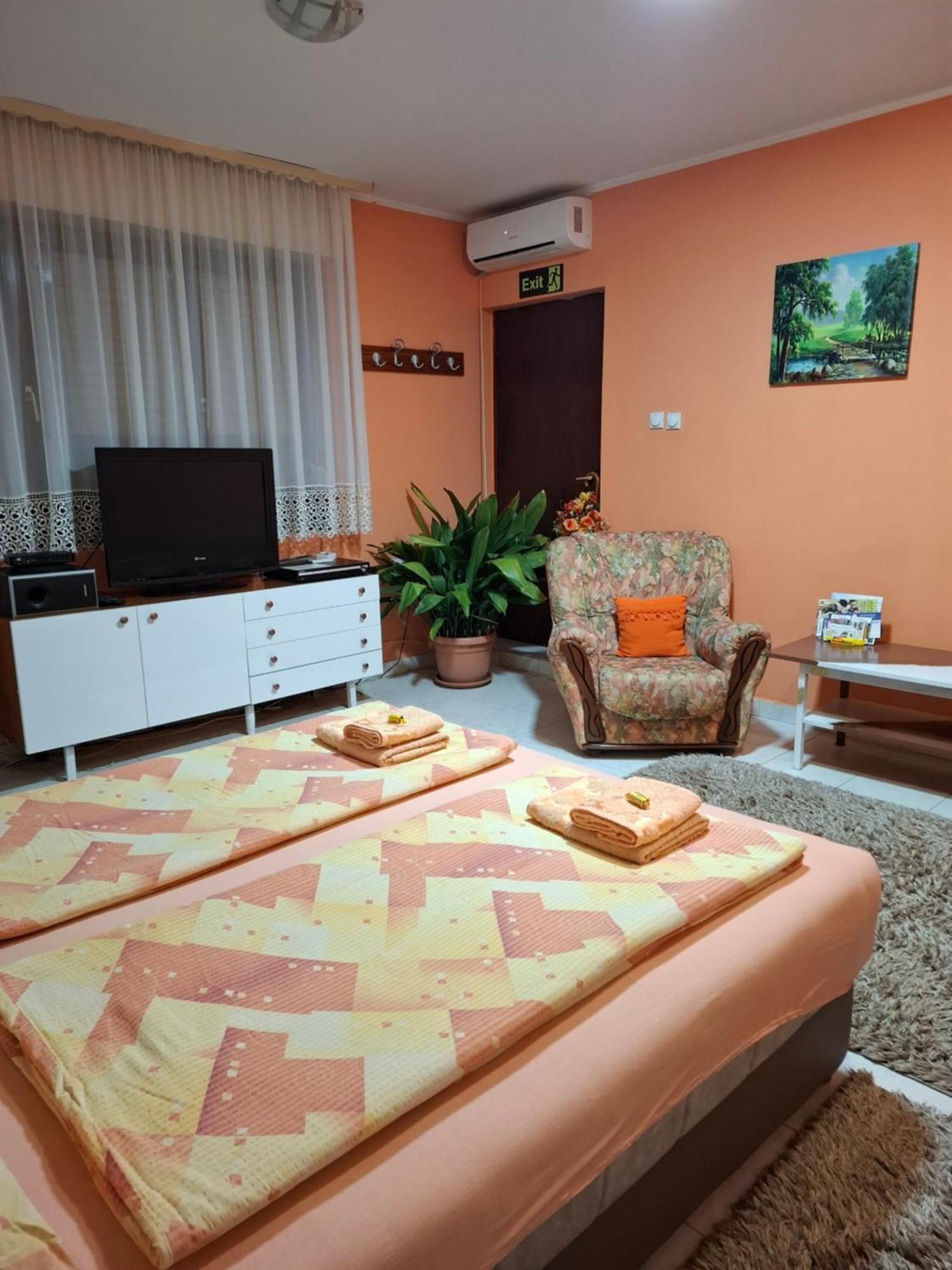Nela Apartmani Ni Exteriér fotografie