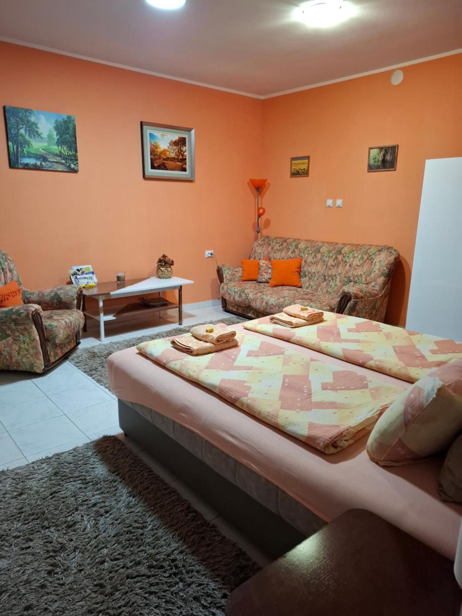 Nela Apartmani Ni Exteriér fotografie